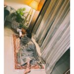Sunanda Sharma Instagram - इत्तेफाक से मिलने वाले, मर्जी से बिछड़ जाते हैं ॥