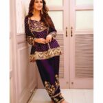 Sunanda Sharma Instagram - Roz ni mainu Call te puchhe, Time oh Pehli Date Da🙈🤙💫 . . @saggiphull_by_tulika_heer thank you for making this beautiful suit❤️ @rasa_jewels 💎💫