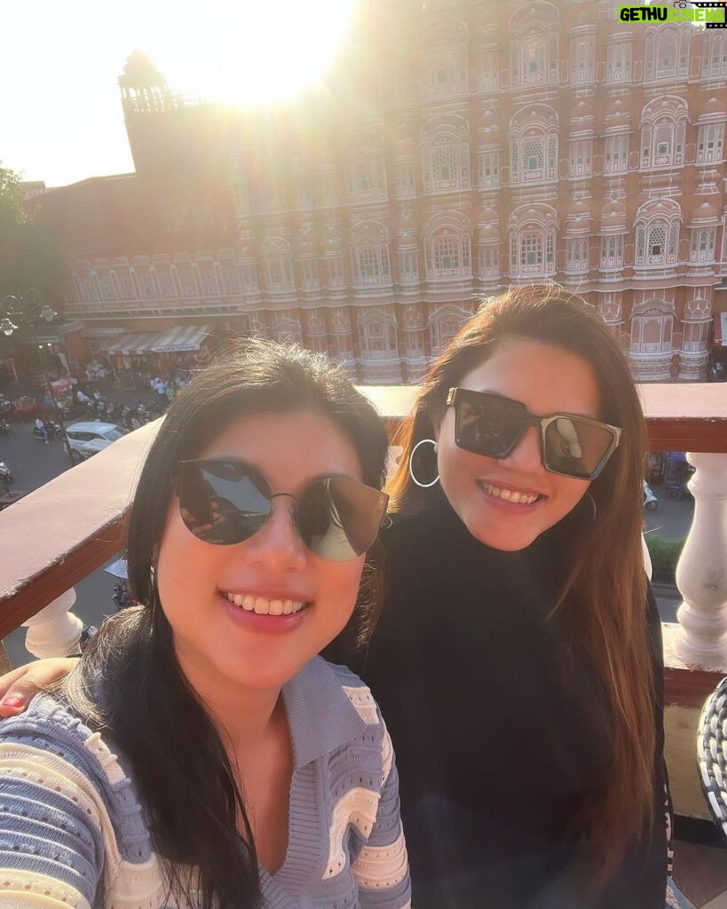 Sunitha Pandey Instagram - It's easier to go down a hill than up it but the view is much better at the top. #withlovlies #travelphotography #friendsforever #travelblogger #travelgram #instagood #sunita