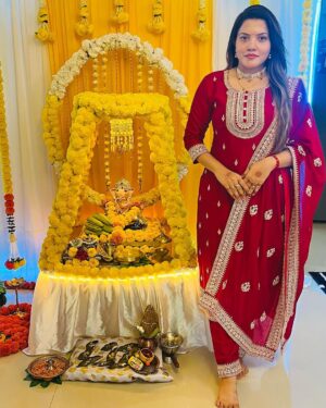 Sunitha Pandey Instagram - Ganesh Chaturthi 2023

#mumbaifestive #ganeshchaturthi #ganeshfestival #festivaloutfit