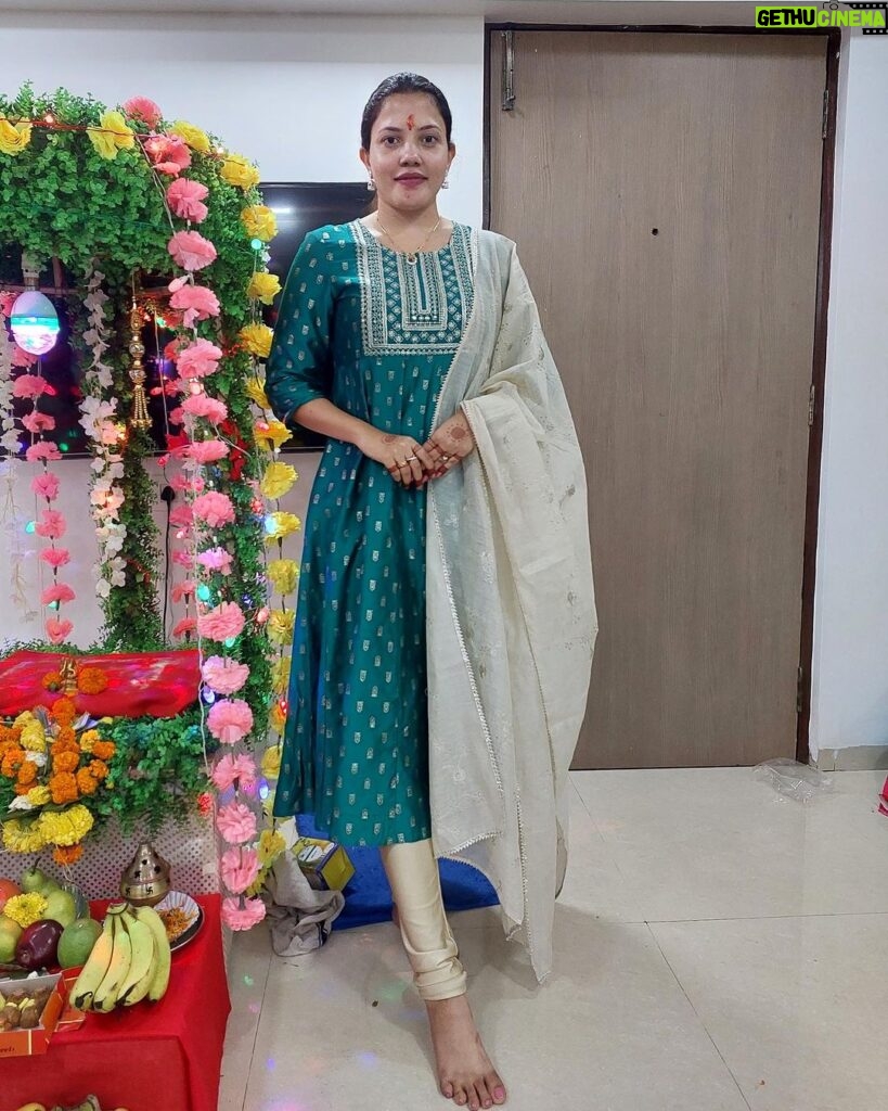 Sunitha Pandey Instagram - 💚 #festive #trendingreels #trendingsongs #sunita #festivewear #indianwear #ganeshchaturthi #ganesha #indianfashion