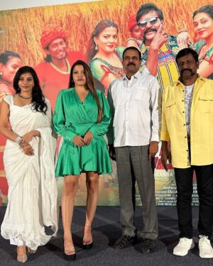 Sunitha Pandey Instagram - South film music and trailer launch . 

#filmpromotion #southfilm #southactress #ks100 #sunitha #sunitapandey #southfilm_industry