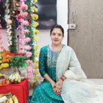 Sunitha Pandey Instagram - 💚 #festivalfashion #festive #festivewear #sunita #picturebooks #pictureoftheday