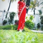 Sunitha Pandey Instagram - Laal rang vich rangeyaa 🫶🏻 #instaphoto #instadaily #sunita #pic #trendingpic