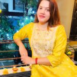 Sunitha Pandey Instagram – ⭐️⭐️⭐️

#diwali #diwalirangoli #diwali💥 #sunita #familytime #picoftheday