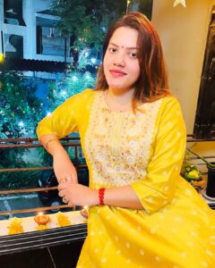 Sunitha Pandey Instagram - ⭐️⭐️⭐️ #diwali #diwalirangoli #diwali💥 #sunita #familytime #picoftheday
