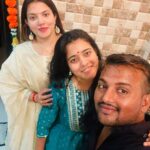 Sunitha Pandey Instagram – May the divine blessings of Diwali bring peace to your home and fill your heart with warmth ✨Happy Diwali from us to yours 🪔

#happydiwali #diwali #festival #sunita #2023goals #familytime