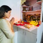 Sunitha Pandey Instagram – Happy Diwali from mine to yours 🪔✨🎇🎁2023 

#diwali #diwalivibes✨ #diwalidecorations #sunita #diwali💥 #mumbaidiwali #familytime Mumbai, Maharashtra