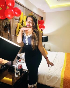 Sunitha Pandey Instagram - 2023 birthday celebration #latepost 

#birthday #celebration #sunita #celebrationcake #celebratelife