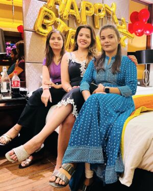 Sunitha Pandey Instagram - 2023 birthday celebration #latepost 

#birthday #celebration #sunita #celebrationcake #celebratelife