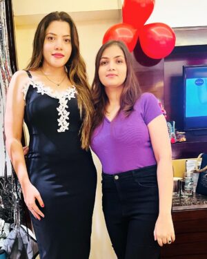Sunitha Pandey Instagram - 2023 birthday celebration #latepost 

#birthday #celebration #sunita #celebrationcake #celebratelife