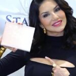 Sunny Leone Instagram – Stand up for ‘Beauty without Cruelty’ with @naturalsbeautyacademy & @starstruckbysl products would now be a part of the essential training curriculum. 
This collaboration was announced in January 2024 at the newly launched @naturalsbeautyacademyborivali wherein the first training in makeup courses with Starstruck Cosmetics would be introduced.

Ensure that you join the courses to learn more on the advantages of using ‘Cruelty Free’ products.

Together, these industry leaders aim to redefine the beauty landscape, offering a ‘feel good’ factor to customers and students .

Love you all ❤️💋 Mumbai, Maharashtra