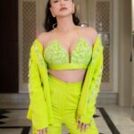 Sunny Leone Instagram – 💛💚🍋
.
.
.
Outfit by @nirmooha
Earrings by @theetherealstore_
Rings by Brand @jewellery.alara
@theetherealstore_ @goldenwindow 
Styled by @hitendrakapopara
Styling team @tanyakalraaa @nidhi_harsora21
Hmu @jeetihairtstylist @taniadhingra 

Shot by @amtrend_studio_productions
Team coordinator @imanilsharmaa