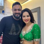 Sunny Leone Instagram – Happy Birthday to my OLDER brother @sunnyrajani God Bless you and hope all your wishes come true! ROLEX!!