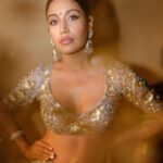 Surbhi Chandna Instagram - Choti Diwali Ki Badi Shubhkaamnaye 🪔 Outfit - @guldavari_one Outfit co-ordinator- @ishreen_vadi Jewels- @yuvaanjewels Photographer- @ravii_dixit On set styling - @ananyaarora2013 Jewellery- @yuvaanjewels Make Up by- @reetixmakeup Hair by- @vanshika_nirmal Managed by- @pranavi_chandna Concept @theboltpr
