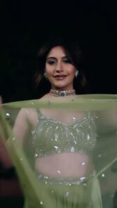 Surbhi Chandna Instagram - Diljit Paaji Ka Ganaaaa Kaamaal 🤎 Lehenga - @seepmahajanofficial Stylist - @simstyles20 Jewellery- @emeraldjewels.in Photography- @fashionbyora @oragraphy Makeup & Hair - @salon__25 @tulsi_251995 Managed By - @pranavi_chandna