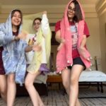 Surbhi Chandna Instagram - Pre Bachelorette Animals 🦧🦍🦬 #animal #reelitfeelit #reels #reelsinstagram #trendingreels #bride #bridesmaids #wedding