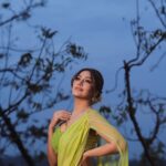 Surbhi Chandna Instagram - Mere yaar Ki Shaadi 💐 Lensman - @fashionbyora @oragraphy Saree - @tabeerindia Stylist @simstyles20 Jewels @miranabymegha @affiliates_pr Makeup & Hair @sheenajohar_artistry Managed @pranavi_chandna