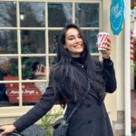 Surbhi Jyoti Instagram - New hopes for 2024🤍✨🤗❤️ . . . . . Warm love @salt.np Skirt and jewellery @stylingbyvictor @palmonas_official New Hope, Pennsylvania