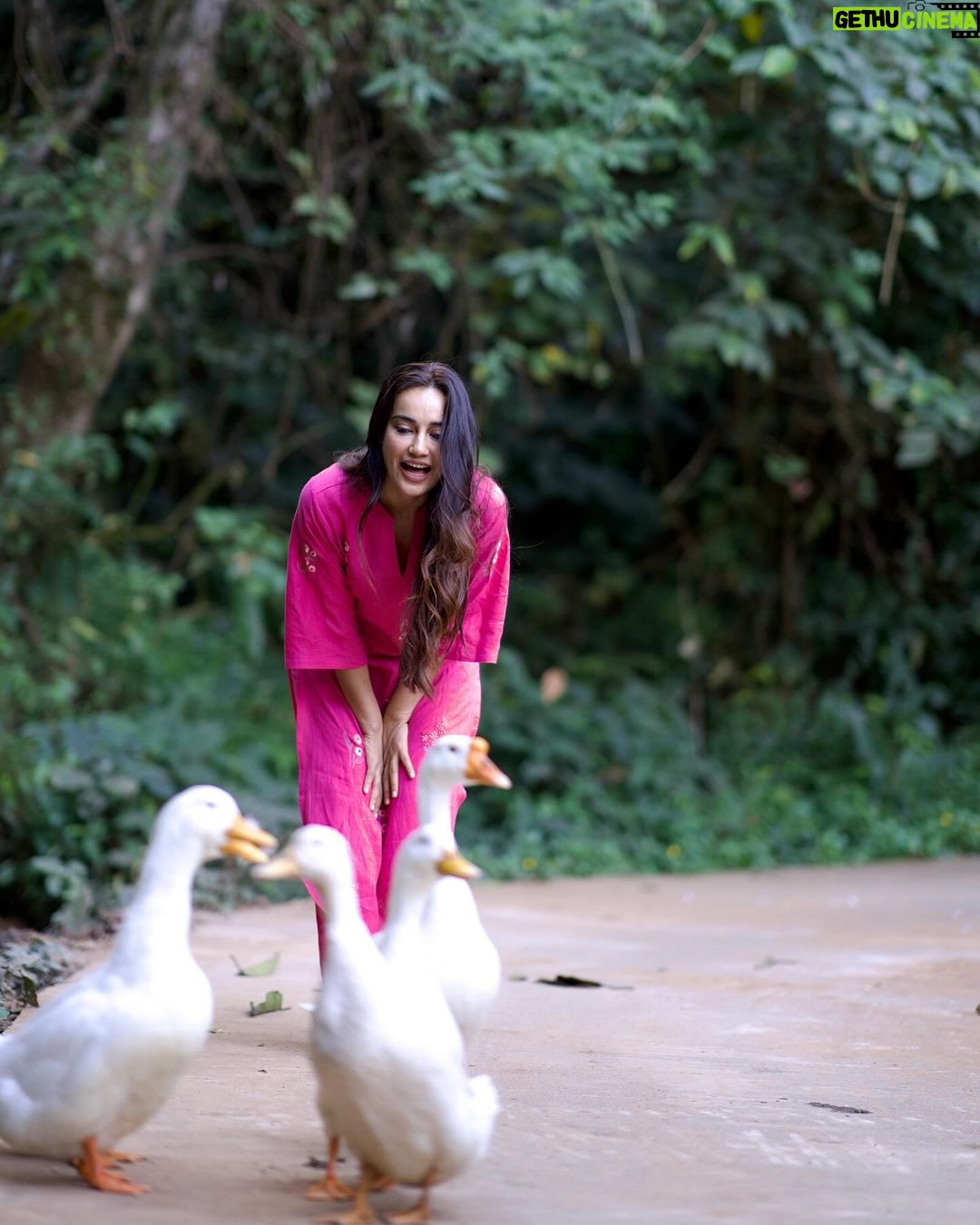 Surbhi Jyoti Instagram - You have to be quick with the quacks.... They don't like to be clicked.