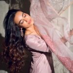 Surbhi Jyoti Instagram - ✨🌸✨