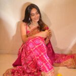 Surbhi Jyoti Instagram - शुभ दीपावली 🪔🪔🪔 सपनों का शहर मुंबई