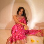 Surbhi Jyoti Instagram - शुभ दीपावली 🪔🪔🪔 सपनों का शहर मुंबई