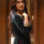Surbhi Jyoti Instagram - Sang maardi 🥰 . . . . . . . Outfit @archna_studios Styled by @__snehasharma___ @doseofglamourbyafreen