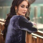 Surbhi Jyoti Instagram - Amrit says Hellooooo🫶🏼🫶🏼🫶🏼 #khadari promotions See you all on 9th Feb in Cinemas. . . . . . . . . . Outfit by- @nazaqatbygursandhu Jewellery by - @manimuktaajewels Styled by - @__snehasharma___ MUA @doseofglamourbyafreen Hair @ishanhairstyle 📸 @daasfilms