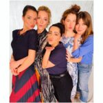 Susan Hoecke Instagram - It’s a wrap!! 🥳 Die erste Staffel von „Wendehammer“ ist im Kasten!!Tausend Dank an Alle Beteiligten für diese spannende und intensive Reise! Vor allem gilt aber der Dank @anadavilacasting , dass du so einen fantastischen Cast gefunden hast 🙏🏻 Jetzt liegt es nicht mehr in unseren Händen und es heißt: Abschalten und Uuuuurlaub!! #itsawrap
