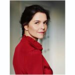 Susan Hoecke Instagram – Merry Christmas everyone ❤️
And don’t forget: you are your own gift! 
Wishing you and your family a season full of light and laughter 💋