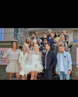 Susan Radder Instagram - Persdag expeditie Robinson! Vanaf 29 aug elke maandag om 20:30 te zien!! ✨✨