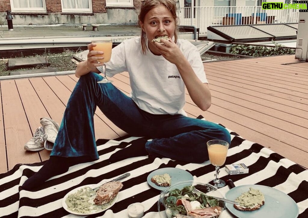 Susan Radder Instagram - Avocado date met Siebe💚