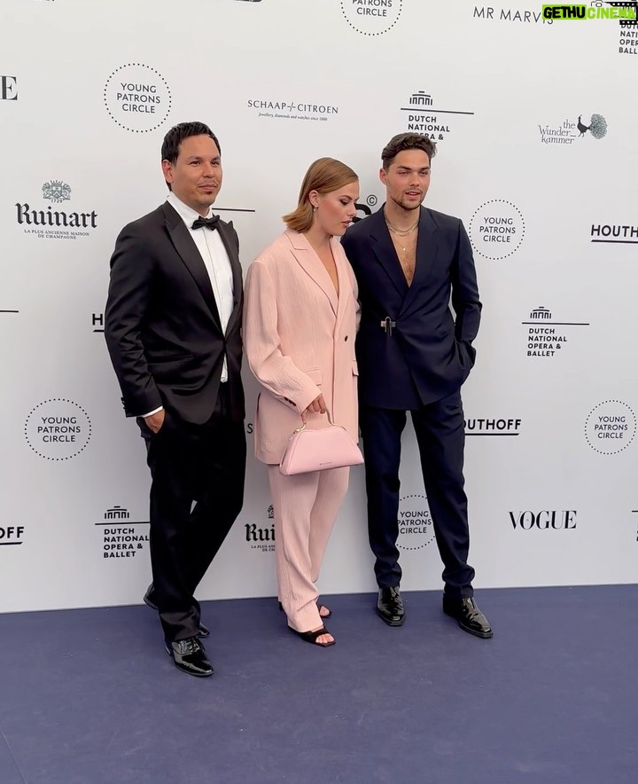Susan Radder Instagram - De vlinder das was een terugkomend element op de avond…. Thank you for having me @ypcoperaballet & @nationaleoperaballet! 💓