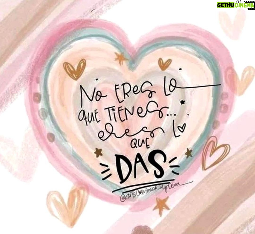 Susana Lozano Instagram - Que empiece la semana con Pura cosa buena, y que así se siga!! Feliz Lunes! . ✨✨✨ . #lunes #felizlunes #monday #happymonday #eresloquedas #vortex #quotes #quotesaboutlife #frases #frasespositivas Mexico City, Mexico