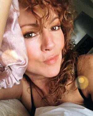 Susana Lozano Instagram - Dulces sueños ✨
Que sean emocionantes, reparadores, y que los mejores se hagan realidad…
.
🛌💭💤✨
.
A dormir que mañana hay muchas cosas divertidas por hacer!
#sweetdreams #dulcessueños #buenasnoches #goodnight #sleep #sleepwell #sueñaengrande #susanalozano