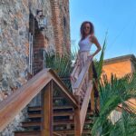 Susana Lozano Instagram - Ever green 💚🍀🌱 . Cuando puedes ver lo bello que te rodea y detener tu prisa para contemplarlo, cuando eres capaz de disfrutar lo que tienes enfrente de ti, ya ganaste… #agradecida #bendecida #aquiyahora #siemprebien #bienydebuenas #susanalozano #viajes #nuevoslugares #goodvibes #peace Cuernavaca, Morelos