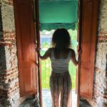 Susana Lozano Instagram - Ever green 💚🍀🌱 . Cuando puedes ver lo bello que te rodea y detener tu prisa para contemplarlo, cuando eres capaz de disfrutar lo que tienes enfrente de ti, ya ganaste… #agradecida #bendecida #aquiyahora #siemprebien #bienydebuenas #susanalozano #viajes #nuevoslugares #goodvibes #peace Cuernavaca, Morelos