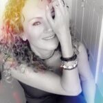 Susana Lozano Instagram - Bien y de buenas! Que sea un #octubre para recordar! . #lookwhosback #smiling #happyjustbecause #feliz #aquiyahora #susanalozano #blackandwhite
