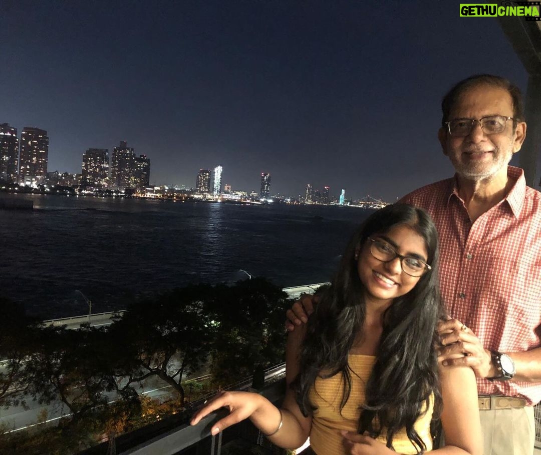 Sushmita Sen Instagram - Happpyyyyyyy Birthday Daddy @sensubir 🤩🤗❤️😍💃🏻🎶 You are my greatest source of strength & happiness!!! Thank you for giving us the courage to build a world of love…where acceptance is born from the heart!!!😇❤️ I pray God blesses you with the best of health & divine happiness always…your Grandchildren & I thank God for YOU everyday!!!!🥰🙏💃🏻 Proud to be YOUR daughter!! I love you Baba!!!! #duggadugga #bestestbaba #bestesttata 😍❤️💃🏻🎶