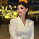 Suzan Al Salhiy Instagram - 🤍🕊 #سوزان_الصالحي #مشاهير_الانستقرام #مشاهيرالعراق #مشاهير_العرب #تريند #مهرجان #مهرجان بغدادو #ابيض #فاشن #أكسبلور @goldenstarbeauty1 Baghdad, Iraq
