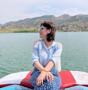 Suzan Al Salhiy Instagram - 💙🦋🌊 #سوزان_الصالحي #مشاهير #مشاهير_الانستقرام #مشاهيرالعراق #مشاهير_تيك_توك #اكسبلور_فولو #اكسبلورر #ترند #ازرقي💙👑