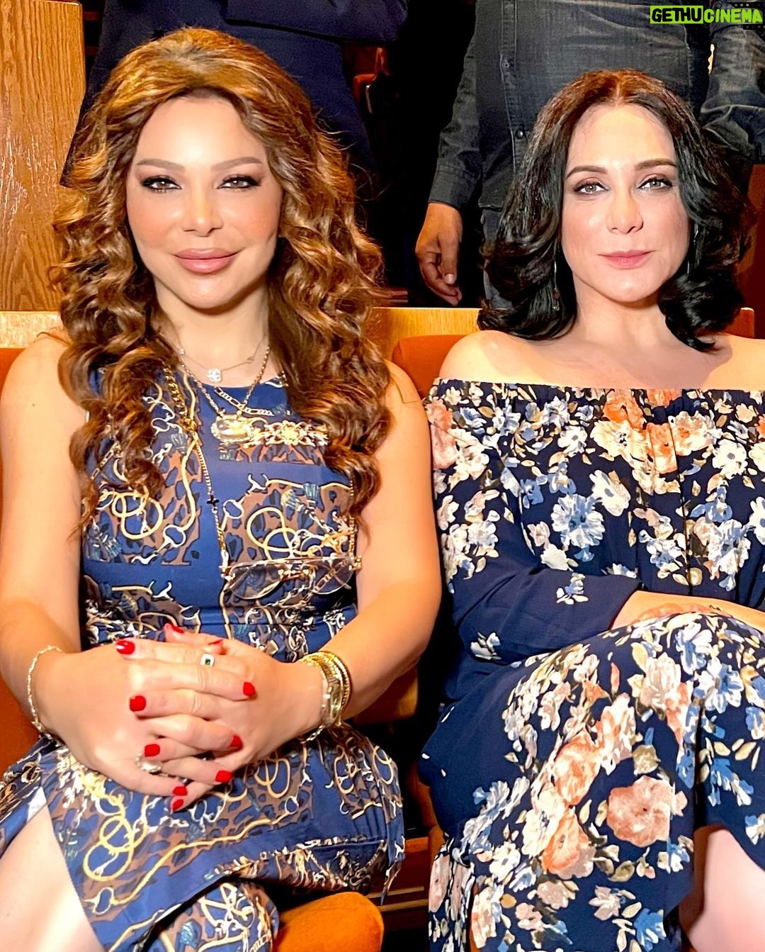 Suzan Negm ElDein Instagram - #فيلم_الحكيم للكبير #دريد_لحام والرائعة #صباح_الجزائري أعاد لنا صوراً من الحرب بأسلوب السهل الممتنع فدغدغت مشاعرنا بعمق ولامست كل بيت سوري بطريقةٍ أو بأخُرى فأوجعنا وأبكانا وأضحكنا حيناً بعدسة متقنة وذكية بقيادة المخرج المتميّز #باسل_الخطيب وبقلم الكاتبة الرائعة #ديانا_جبور وإنتاج #المؤسسة_العامة_للسينما ليضفي عليها الموسيقار الكبير #سمير_كويفاتي بعضاً من روحه لتضيف موسيقاه شجناً من نوعٍ خاص مبروك لصنّاع العمل وللسينما السورية . . . #سوزان_نجم_الدين #سوريا #سينما_سورية #فيلم #suzan_najm_aldeen #syria #film #movie . #makeup & #hairstylist @milad.pvt @miladhannoun Damascus, Syria