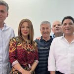 Suzan Negm ElDein Instagram - فيديو صغير وبعض الصور العفوية من الأمس الذي سعدت فيها بزيارتين: الأولى لنقابة المهندسين حيث هي بيتي الأول كمهندسة معمارية مازال شغف العمل فيها يستهويني ويناديني بعد انقطاع عشر سنوات نالت منها الحرب ومني وأخذت معها الكثير من الأعمال والذكريات الجميلة لكنها لم تستطع أن تأخذ معها أبداً الشغف والطموح والحبّ..👌 والزيارة الثانية كانت للمركز الدولي للتدريب وتنمية المهارات بإدارة د مي حميدوش واشراف باحث 'الدكتوراه الإعلامي' ورد سباغ وقد سعدت جداً بمشاركتهم بعض أحلامهم وطموحاتهم وتداولنا أطراف الحديث في العديد من الأمور المهنية والفنية متمنية لهم جميعاً الوصول إلى أهدافهم بأيسر الطرق وأجملها انشاءالله 🙏 . . . #نقابة_المهندسين #دمشق #المركز_الدولي #سوزان_نجم_الدين #مي_حميدوش #ورد_سباغ #الحب_حياة #سوريا #syria #suzan_najm_aldeen #lovelife Damascus, Syria