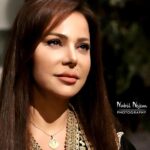 Suzan Negm ElDein Instagram - انعرض ست حلقات من مسلسل مربى العز قدرتوا تفهموا جواهر لحد هلأ وللا لسه؟ هل هية خيّرة وللا شريرة؟ ظالمة وللا مظلومة؟ وبتتوقعوا تحقق حلما وللا لأ؟ تابعونا في مسلسل #مربى_العز عبر شاشة MBC وعلى منصة شاهد لتعرفوا الحقيقة👌 . . . #مربى_العز #جواهر #جواهر_مربى_العز #سوزان_نجم_الدین #رشا_هشام_شربتجي #بيئة_شامية #رمضان٢٠٢٣ #الحب_حياة #سوريا #دراما_سورية #drama2023 #syria #suzan_najm_aldeen #ramadan2023 Damascus, Syria