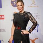 Suzan Negm ElDein Instagram - من مشاركتي كعضوة تحكيم دولية في #مهرجان_اسوان_الدولي_لافلام_المرأة #اسوان #مصر #سوزان_نجم_الدین #الحب_حياة #suzannajmaldeen Dress by @georgekhayatcouture Jewelry by @estephanjewelry Hair by @maherderke Photo @andrew.yousef_filmmaker Old Cataract, Aswan, Egypt
