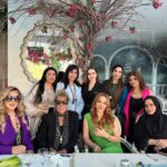 Suzan Negm ElDein Instagram - تكتمل السعادة عندما تجتمع مع من تحبهم ❤️ #سوزان_نجم_الدين @suzannajmaldeen @c.restaurant.dxb