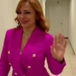 Suzan Negm ElDein Instagram - هيك بكون لمّا بعرف إنّي رح طل عليكن..لحظة دخولي إلى #قناة_العربية فالأمس #شوبحبكن #سوزان_نجم_الدين #suzannajmaldeen #رمضان_كريم