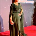 Suzan Negm ElDein Instagram - شكرا #م_بي_سي @mbc1 @mbcgroupofficial على سحور الأمس وعساكم من عواده #رمضان_يجمعنا #كل_عام_وانتم_بخير #سوزان_نجم_الدين #suzan_najm_aldeen شكراً لكل من رسم طلّتي من أحبتي: Stylest @nabilajadallah My dress #designer @manalajaj My hair and makeup @laloge_uae @reemabousamra Dubai, United Arab Emiratesدبي
