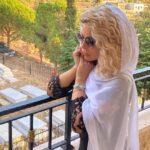 Suzan Negm ElDein Instagram - لكمُ الظّاهرُ ولنا الباطن.. فلا أحدَ يعرف حقيقةَ دواخِلنا وآلامِنا إلّا اللهُ سبحانه وتعالى..ونحن😔 الحمدُ لله حمداً كثيراً طيّباً فيه ملءُ السمواتِ وملءُ الأرضِ وملءُ مابينهما…… على كلّ مامضى..وعلى كلّ ماهو آت🙏 #جمعة_مباركة #سوزان_نجم_الدين #الحب_حياة #جيجي⁉️ #بيوت_من_ورق #suzannajmaldeen @suzannajmaldeen #syria #egypt #lebanon #lovelife #thankgod Cairo, Egypt